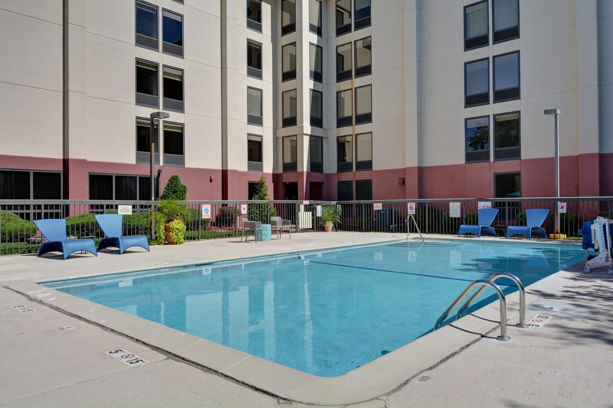 Hampton Inn Overland Park Extérieur photo