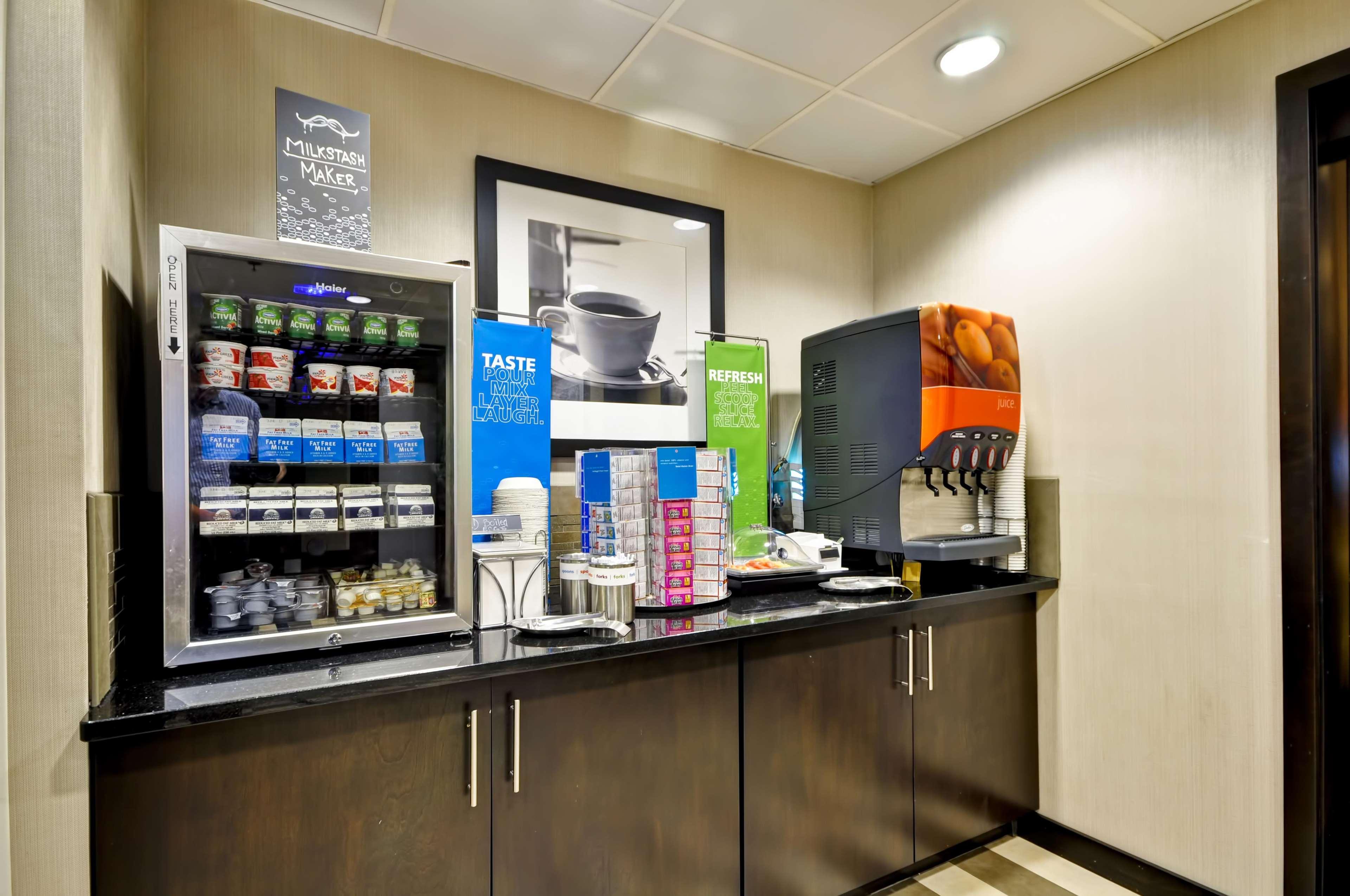 Hampton Inn Overland Park Extérieur photo