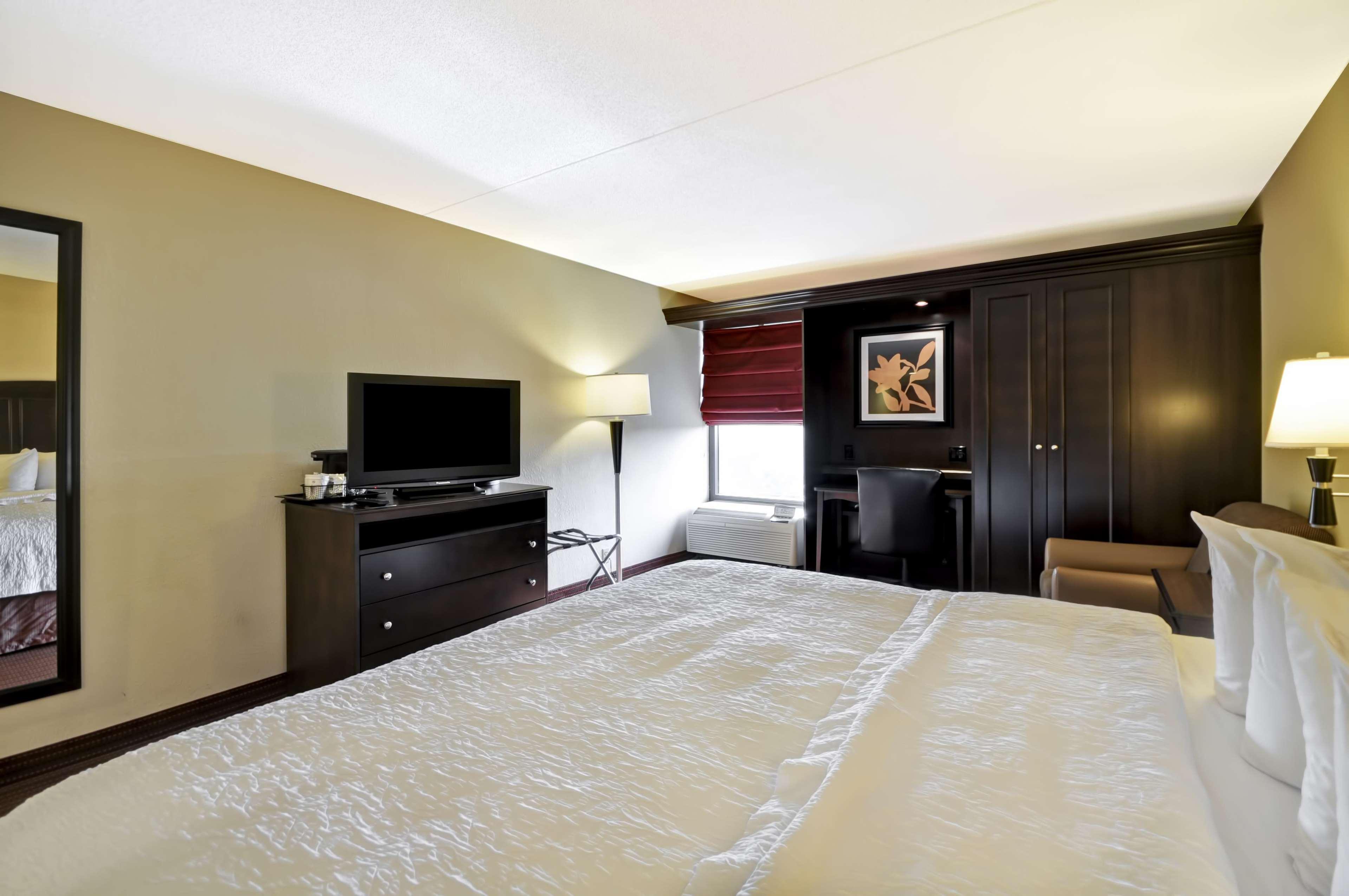 Hampton Inn Overland Park Extérieur photo